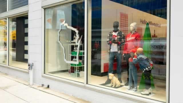 Kohl's Posts Narrower-Than-Expected Q1 Loss, Net Sales Down 1.7% Y/Y