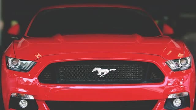 Ford Locks in Labor Deal With Unifor: Is F Stock a Buy Now?