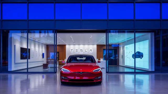 Tesla: Who Needs Federal Incentives With Gas Above $4? (Earnings Preview)