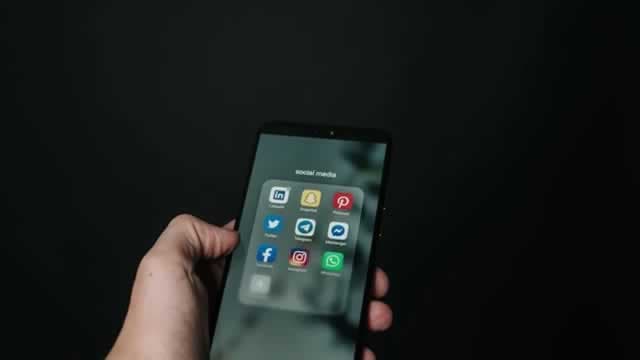 Opera: AI-Driven Advertising Prospects - Upside Potential And Rich Dividend Yields