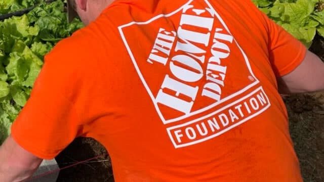 Can Home Depot's Pro Expansion Offset Today's Frozen Housing Market?