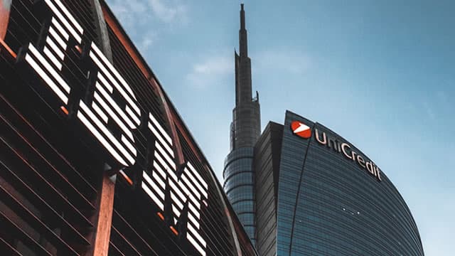IBM (IBM) Moves 3.7% Higher: Will This Strength Last?