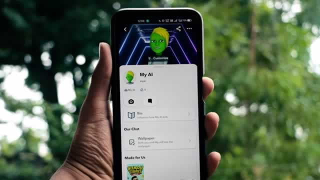 Snap (SNAP) Stock Dips While Market Gains: Key Facts