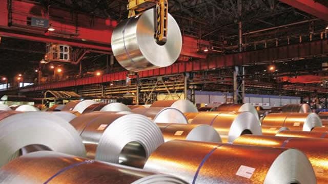 FCX vs. BHP: Which Copper Mining Giant Should You Bet on Now?