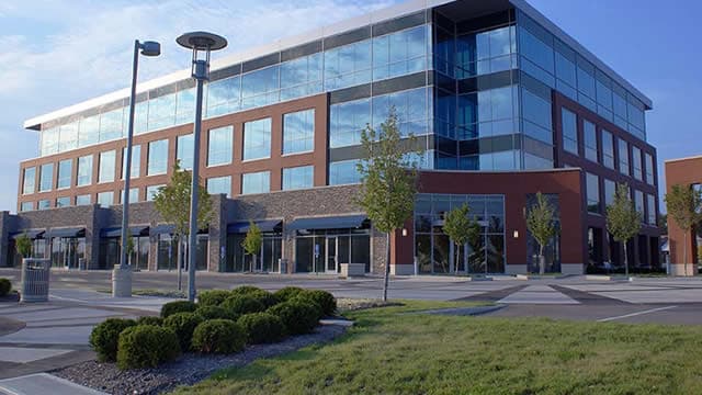 Tanger (SKT) Q4 FFO and Revenues Top Estimates