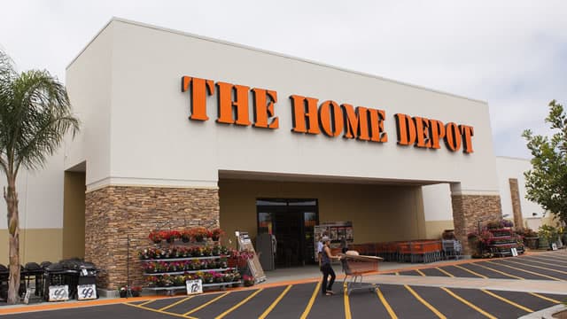 Will 2026 Be the Year the Housing Market Comes Alive? Don't Count on It, Says Home Depot