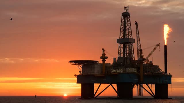 East Texas refineries production unchanged as storm nears, sources say