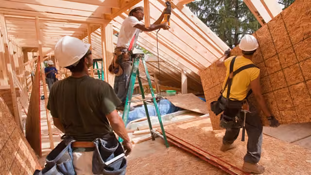 Home Builder Stocks Are Holding Up as Bonds Drop. Maybe Not For Long.