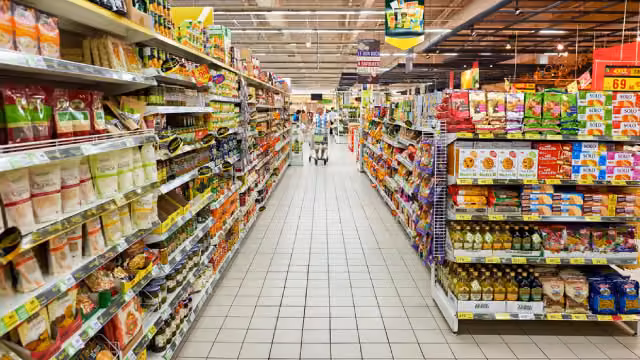 Albertsons Unveils ACI Edge Restructuring, Raises Dividend 13% at Annual Meeting