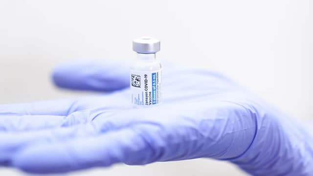 JNJ Q3 Earnings Call Highlights Growth Outlook and MedTech Challenges
