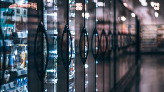 2 Supermarket Stocks Well-Positioned to Capitalize on Industry Trends