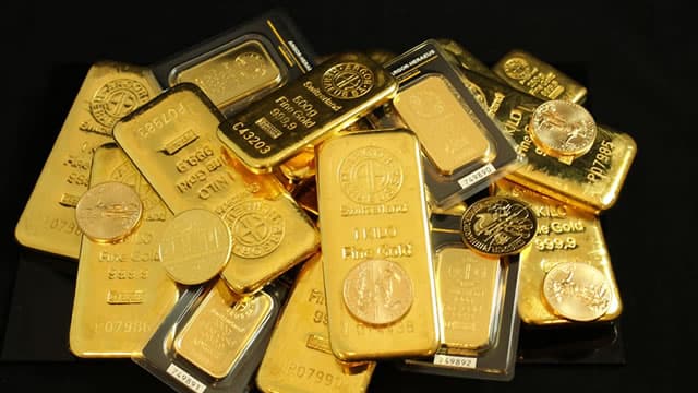 Is the ‘debasement trade' dead? Outflows from gold and bitcoin ETFs suggest investors are moving on