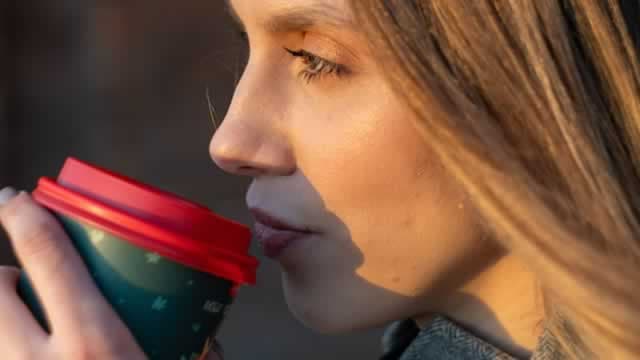 Is Dutch Bros Winning the Coffee Wars With Traffic, Not Pricing?