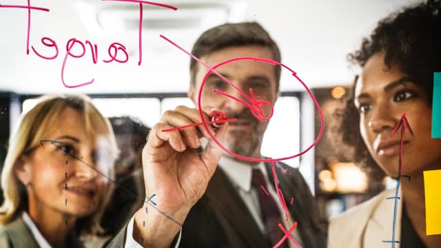 Here's Why Outfront Media (OUT) is a Strong Value Stock