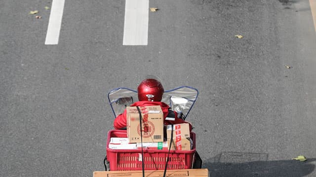 XY Capital Dumps 419,000 JD.com Shares in $13.7 Million Exit