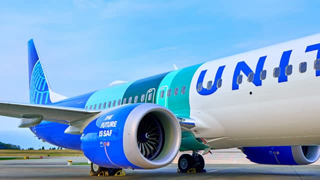 Passengers face travel nightmare as United Airlines cancels flight after brutal 12-hour delay