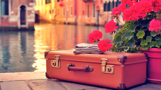 MakeMyTrip (MMYT) Stock Falls Amid Market Uptick: What Investors Need to Know