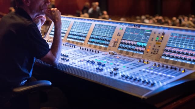 BARINGTON Loads Up Madison Square Garden Sports Corp With 15,000 Shares Bought