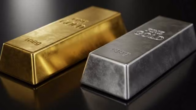 Gold, silver soften as markets price in December Fed hike risk - Kitco PM Report