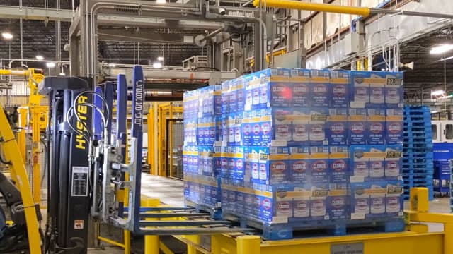 Should You Forget Clorox Stock Near a 52-Week Low?