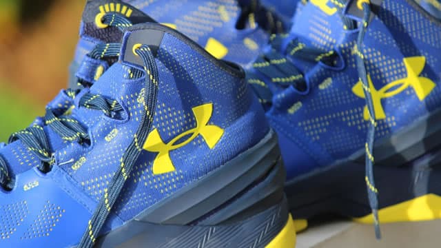 UAA Cuts Revenue View but Keeps Profit Outlook as Margins Recover