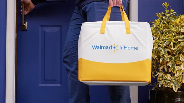 Walmart (WMT) Stock Falls Amid Market Uptick: What Investors Need to Know
