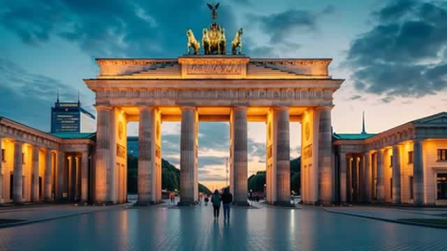 German Business Sentiment Improves, Shrugging Off Middle East Uncertainties