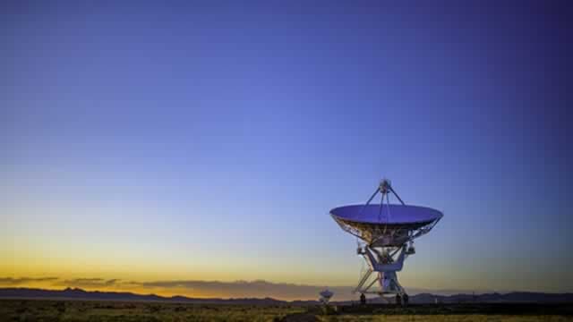 Firefly Stock Surges as NASA Deal Eclipses Share-Sale Warning Signs