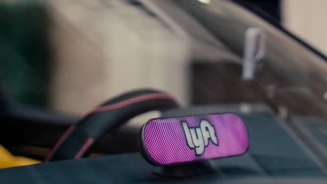 Wall Street Sours on Lyft, Price Target Cut