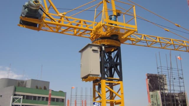 Is Dycom Industries (DY) Stock Outpacing Its Construction Peers This Year?