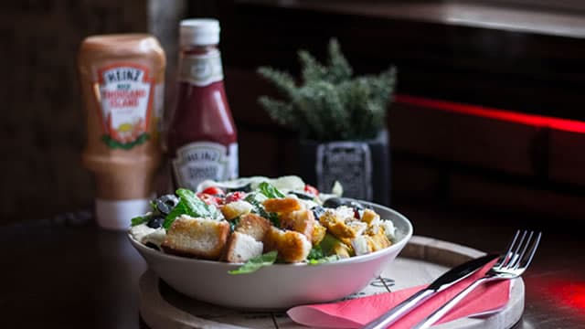 Here's Why Kraft Heinz (KHC) Fell More Than Broader Market