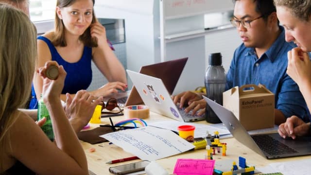 Is Huron Consulting Group (HURN) Stock Outpacing Its Business Services Peers This Year?