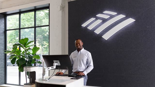 Is Bank of America Stock a Buy, Sell, or Hold After a 25% Run Off Its 52-Week Low?