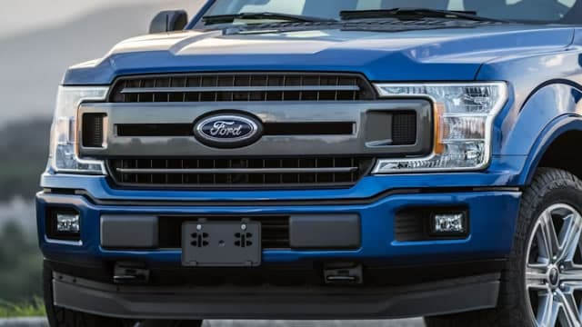 Ford Motor Company (F) is a Top-Ranked Momentum Stock: Should You Buy?