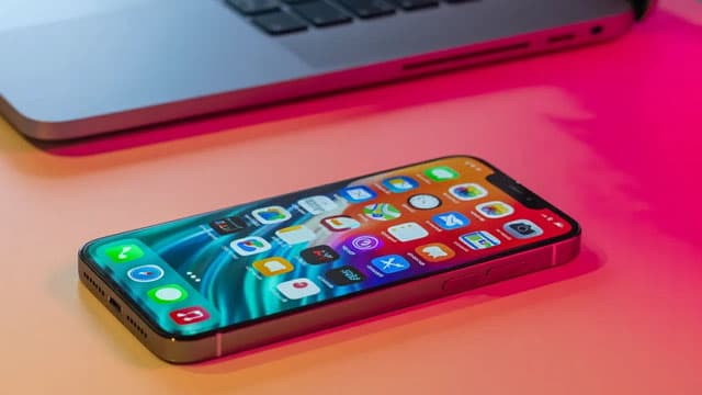 New Jersey Teenager Drops Bellwether Social Media Addiction Lawsuit