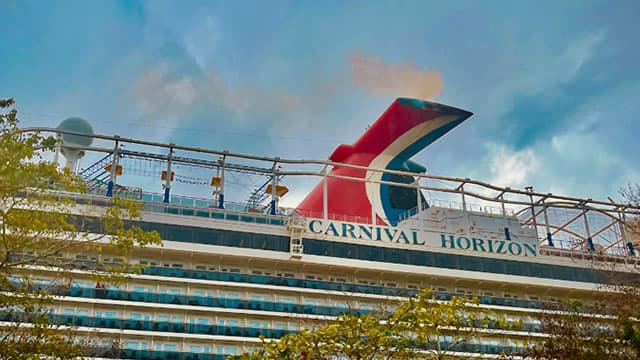 Can Carnival's Record Bookings Offset Fuel and Macro Headwinds?