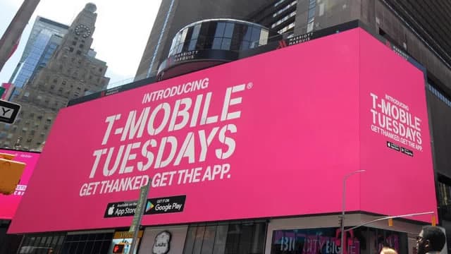 KeyBanc Upgrades T-Mobile to Overweight, Citing Network Advantage and Compressed Valuation
