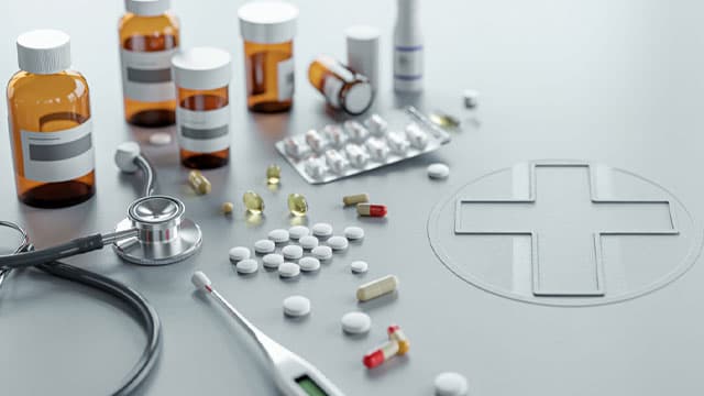 4 Healthcare Stocks to Safeguard Your Portfolio as Fed Plans Rate Hike