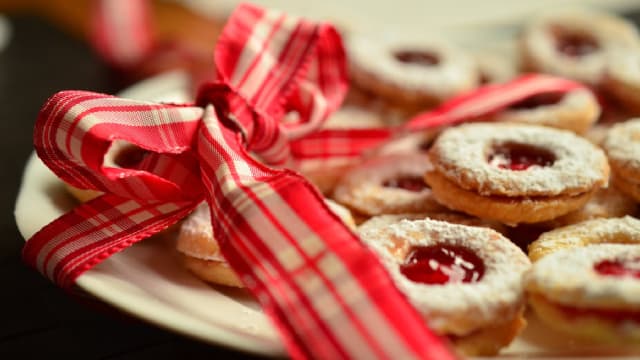 Tootsie Roll: Hold On To This Gem