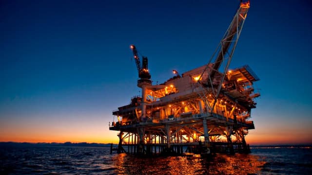 Baker Hughes CEO: Data Centers, LNG Fuel Shift Beyond Oilfield Services