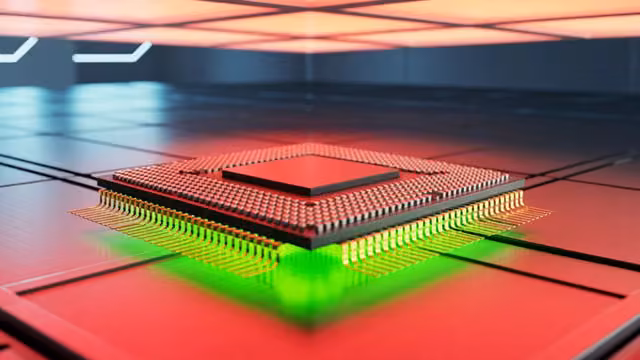 SolarEdge's stock is shedding a quarter of its value as sales woes trump AI progress