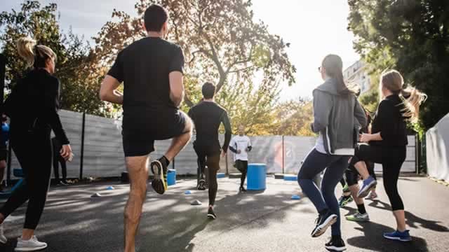 Struggling Sneaker Stock Sinks on C-Suite Exit