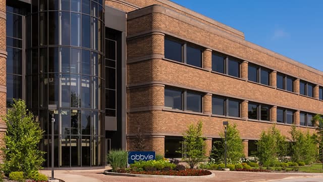 ABBV Inks Drug Pricing Deal With Trump, Joins PD-1xVEGF Bandwagon